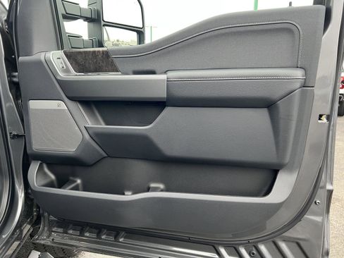 New 2026 Ford F350 Lariat w/ Black Appearance Package image 19