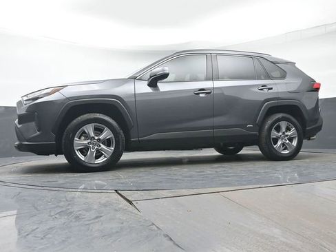 Used 2022 Toyota RAV4 XLE image 31