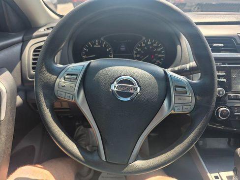 Used 2015 Nissan Altima 2.5 S w/ Special Edition Package FWD image 13