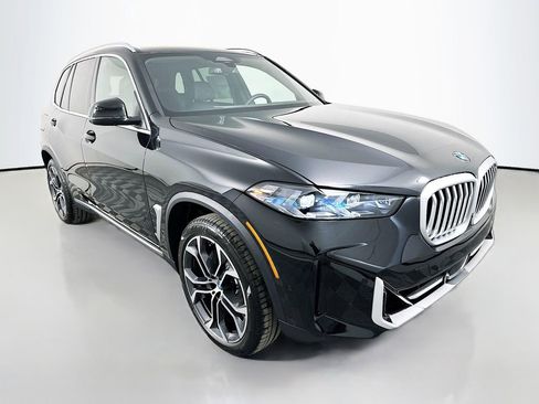 New 2026 BMW X5 sDrive40i w/ Climate Comfort Package image 3