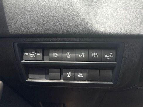 Used 2024 Toyota Tundra Limited image 11