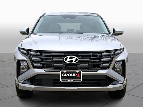 Used 2025 Hyundai Tucson SE FWD image 4