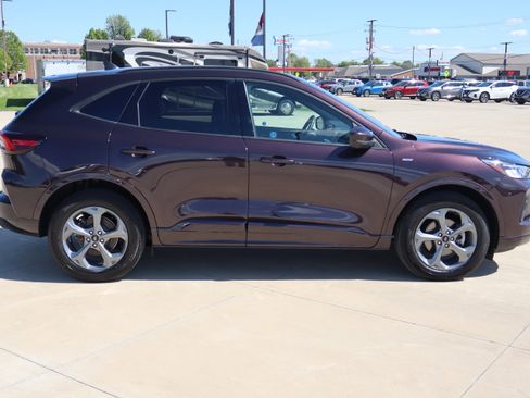 Used 2023 Ford Escape ST-Line Select w/ Tech Pack #2 image 5