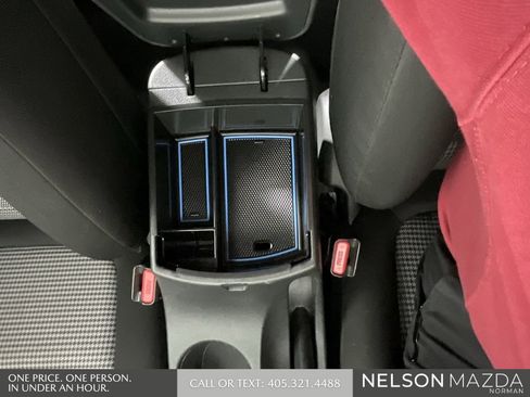 Used 2021 Hyundai Kona SE image 41