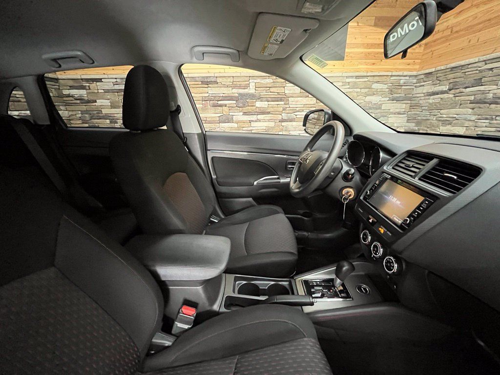 Used 2019 Mitsubishi Outlander Sport ES AWD/4WD image 28