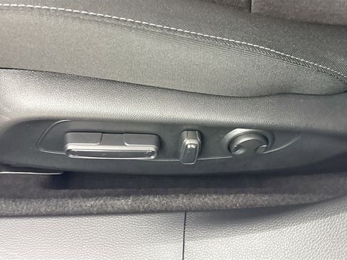 Certified 2025 Honda Accord SE image 21