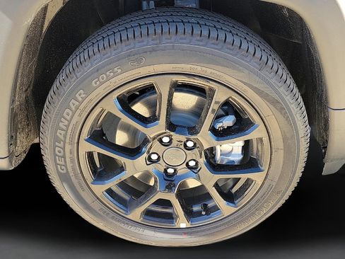 New 2026 Jeep Compass Latitude w/ Quick Order Package 29K image 7