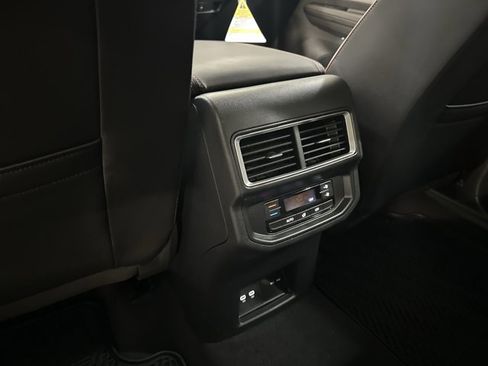 New 2026 Volkswagen Atlas Peak Edition image 36