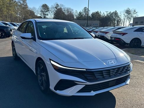 New 2026 Hyundai Elantra Limited w/ Cargo Package FWD image 8