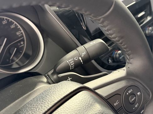 Used 2022 Toyota Camry SE FWD image 16