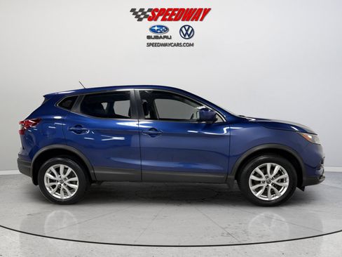 Used 2022 Nissan Rogue Sport S image 8