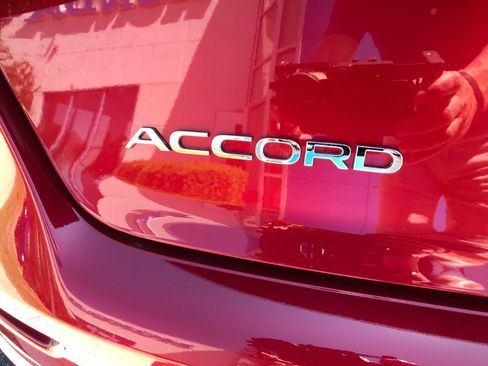 Certified 2025 Honda Accord LX image 25