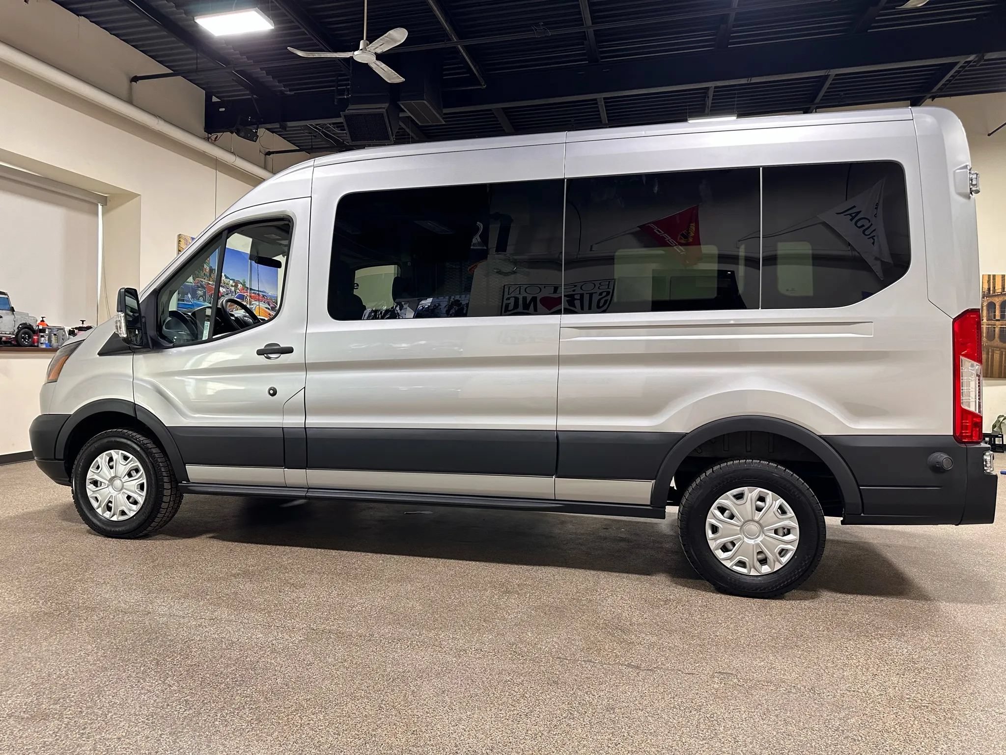 Used 2015 Ford Transit 350 148 Medium Roof RWD image 8