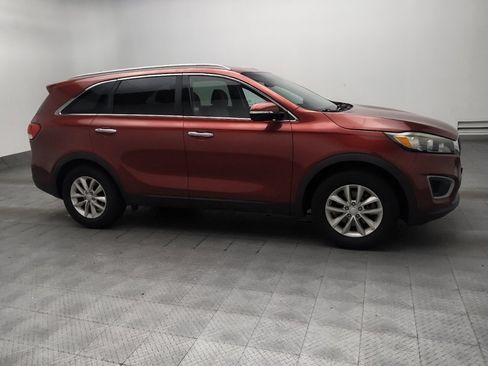 Used 2017 Kia Sorento FWD w/ LX Convenience Package image 11