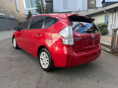 Used 2012 Toyota Prius V Two FWD image 11