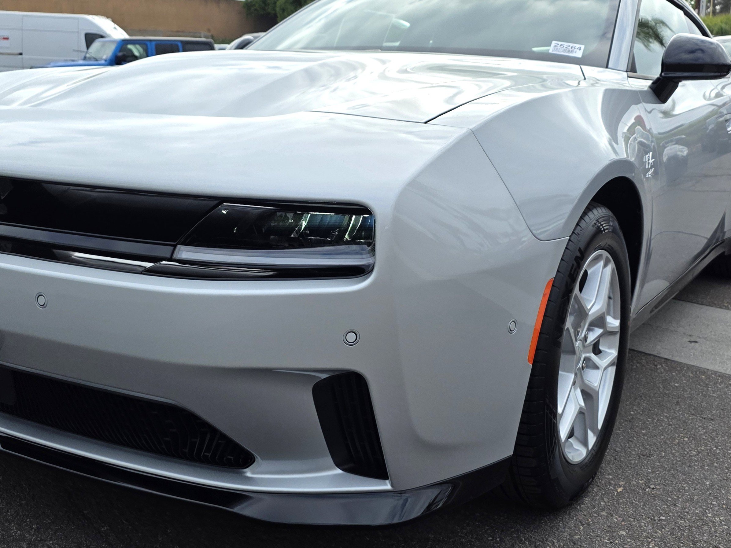 New 2025 Dodge Charger Daytona R/T w/ Sun & Sound Package AWD/4WD image 8