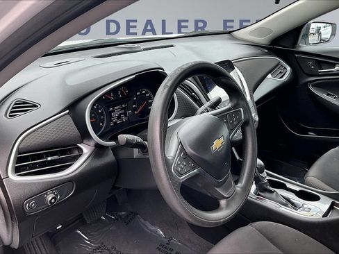 Used 2023 Chevrolet Malibu LS FWD image 17