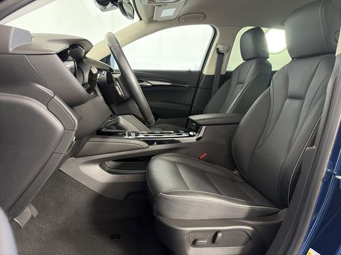 Used 2023 Buick Envision Essence AWD/4WD image 6