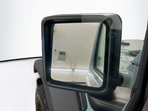 Used 2024 Jeep Wrangler Willys image 16