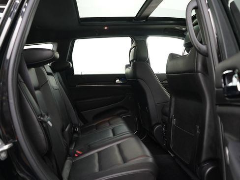 Used 2019 Jeep Grand Cherokee High Altitude AWD/4WD image 12