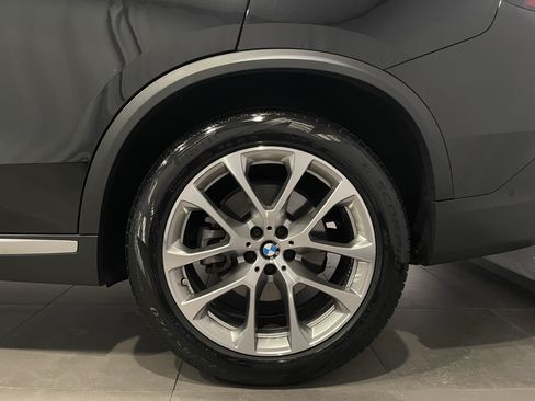 Certified 2024 BMW X5 xDrive40i w/ Parking Assistance Package AWD/4WD image 8