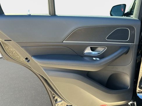 Certified 2025 Mercedes-Benz GLE 350 4MATIC image 13