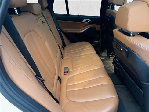 Used 2022 BMW X5 xDrive40i w/ M Sport Package image 23