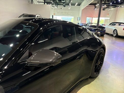 Used 2025 Porsche 911 GTS image 18