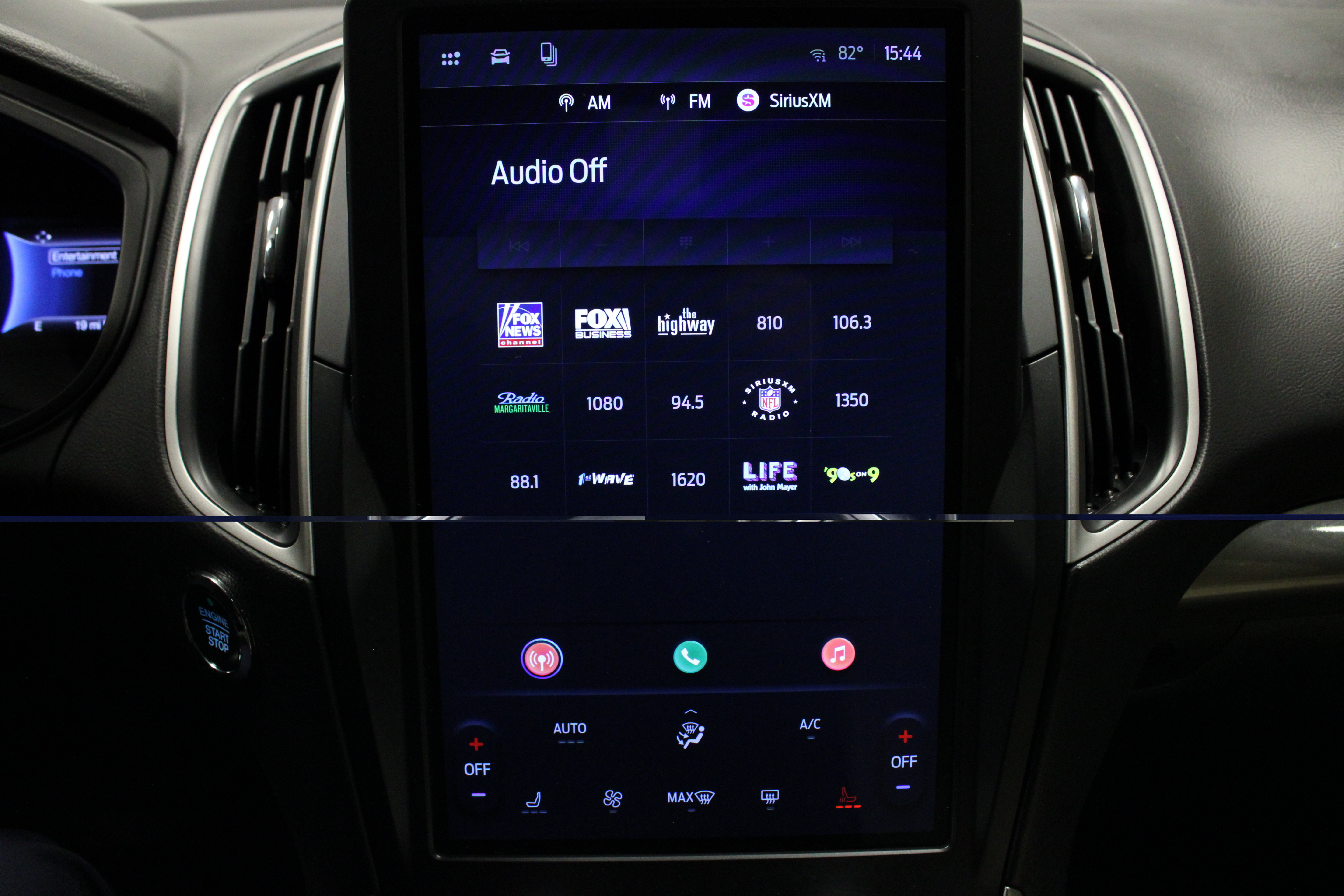 Used 2024 Ford Edge SEL AWD/4WD image 23