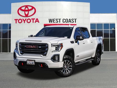 Used 2020 GMC Sierra 1500 AT4 w/ AT4 Premium Package image 1