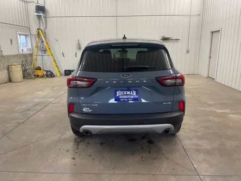 Used 2023 Ford Escape Active w/ Tech Pack #2 AWD/4WD image 4