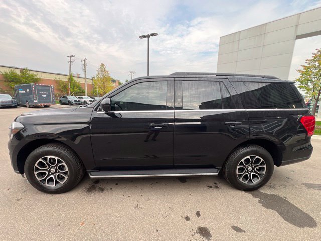 Used 2023 Ford Expedition XLT AWD/4WD image 8