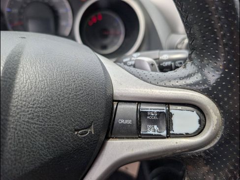 Used 2011 Honda Fit Sport image 12