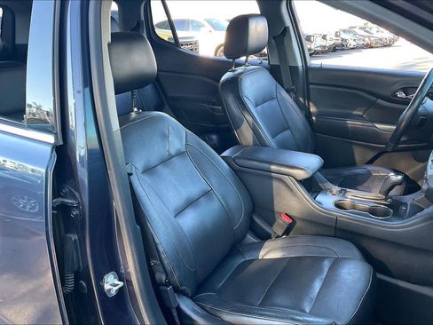 Used 2018 GMC Acadia SLT image 10