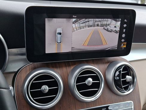 Used 2022 Mercedes-Benz GLC 300 4MATIC image 19