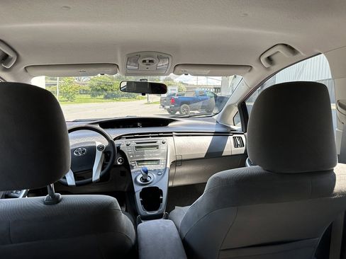 Used 2010 Toyota Prius Two image 27
