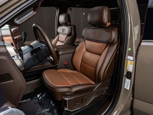 Used 2026 Ford F450 King Ranch w/ Chrome Package image 29