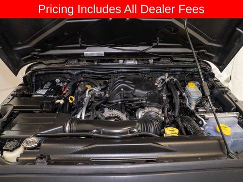 Used 2017 Jeep Wrangler Sport w/ Quick Order Package 24S AWD/4WD image 13
