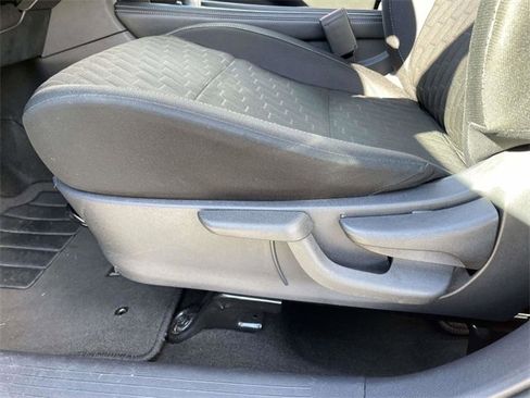 Used 2024 Nissan Kicks SV image 20