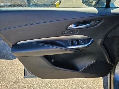 Used 2024 Cadillac XT4 Premium Luxury image 20