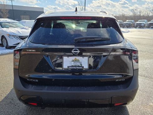 New 2026 Nissan Kicks SV w/ SV Premium Package AWD/4WD image 13