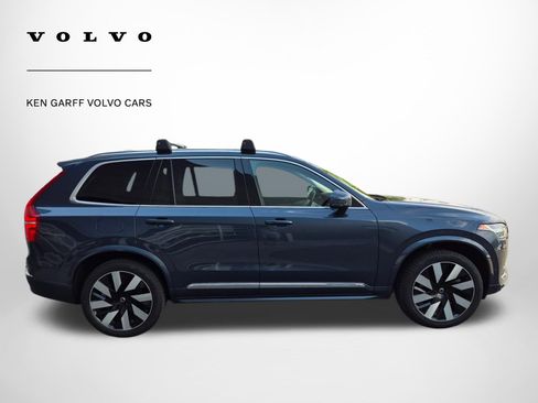 Used 2023 Volvo XC90 T8 Ultimate AWD/4WD image 2