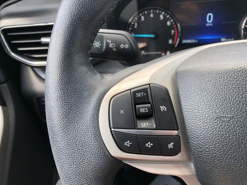 Certified 2023 Ford Explorer XLT w/ Equipment Group 202A image 16