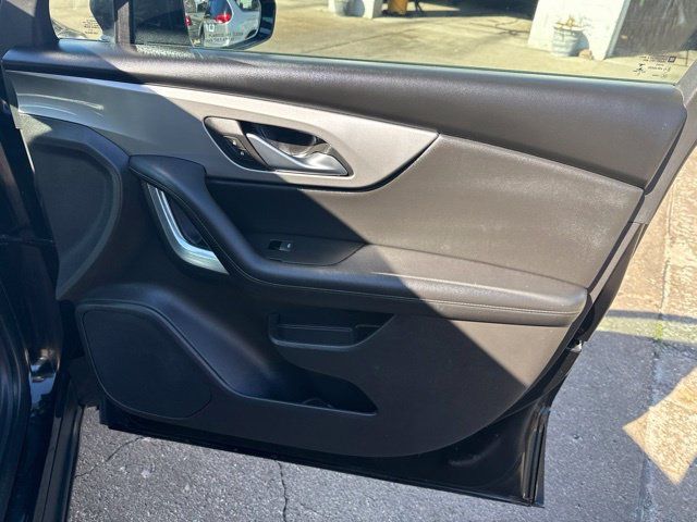 Used 2019 Chevrolet Blazer LT FWD image 26
