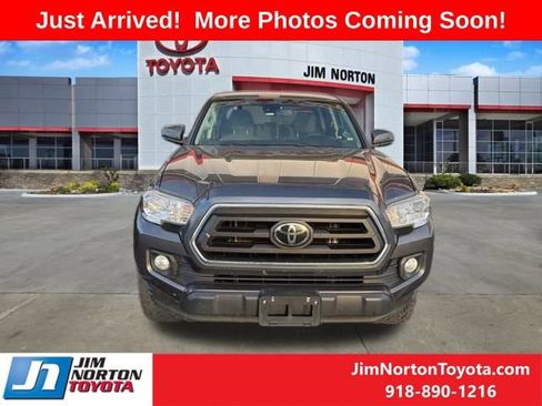 Used 2021 Toyota Tacoma SR5 image 2
