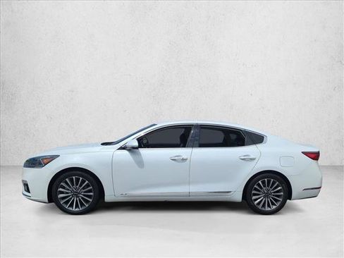 Used 2019 Kia Cadenza Premium w/ Paint Protection Package FWD image 9