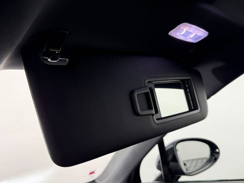 New 2026 Porsche Macan S image 26