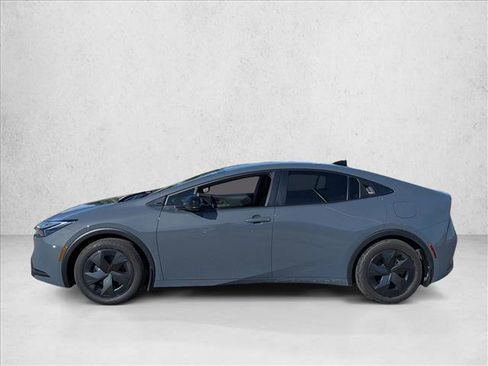 Used 2026 Toyota Prius Plug-In Hybrid image 8