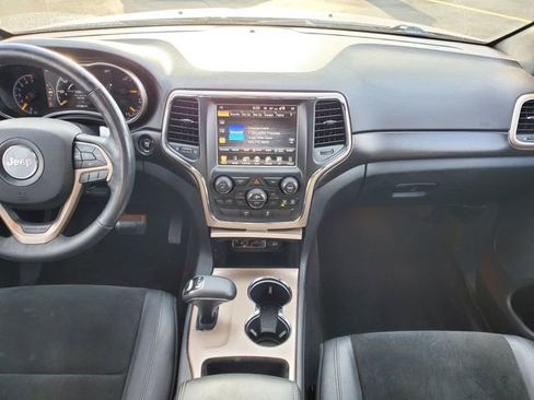 Used 2015 Jeep Grand Cherokee Altitude image 18