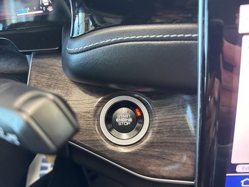 Used 2024 Jeep Grand Cherokee Limited 4xe image 30